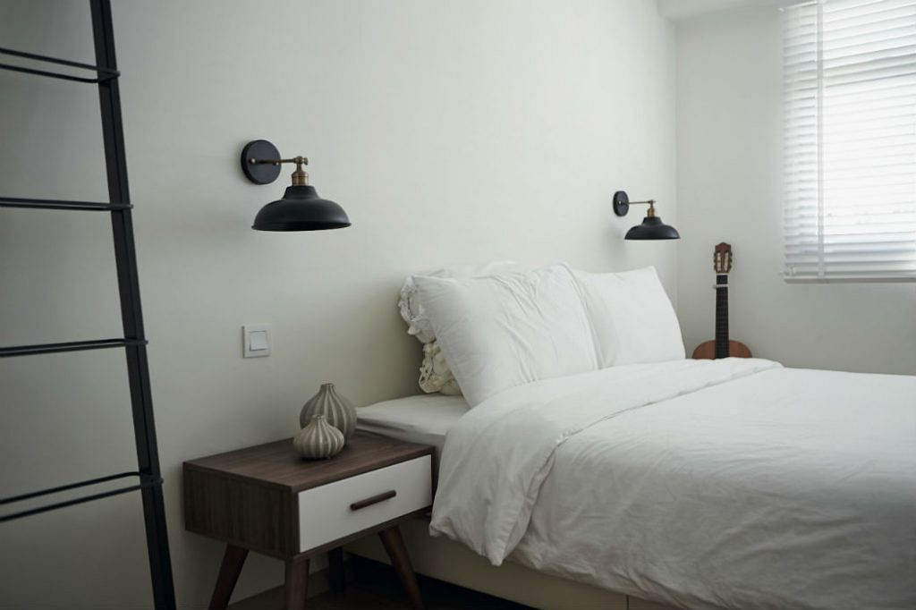 The master bedroom has a calm and restful vibe, kept free of clutter and ornamentation. Vases, from stylodeco.com.