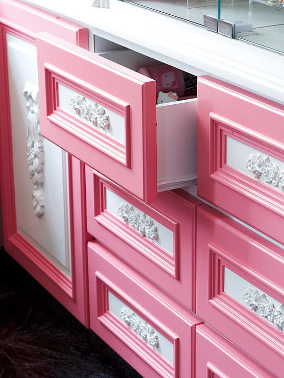 The drawer fronts in the kitchen were tailored to match the European-chic feel of the space.