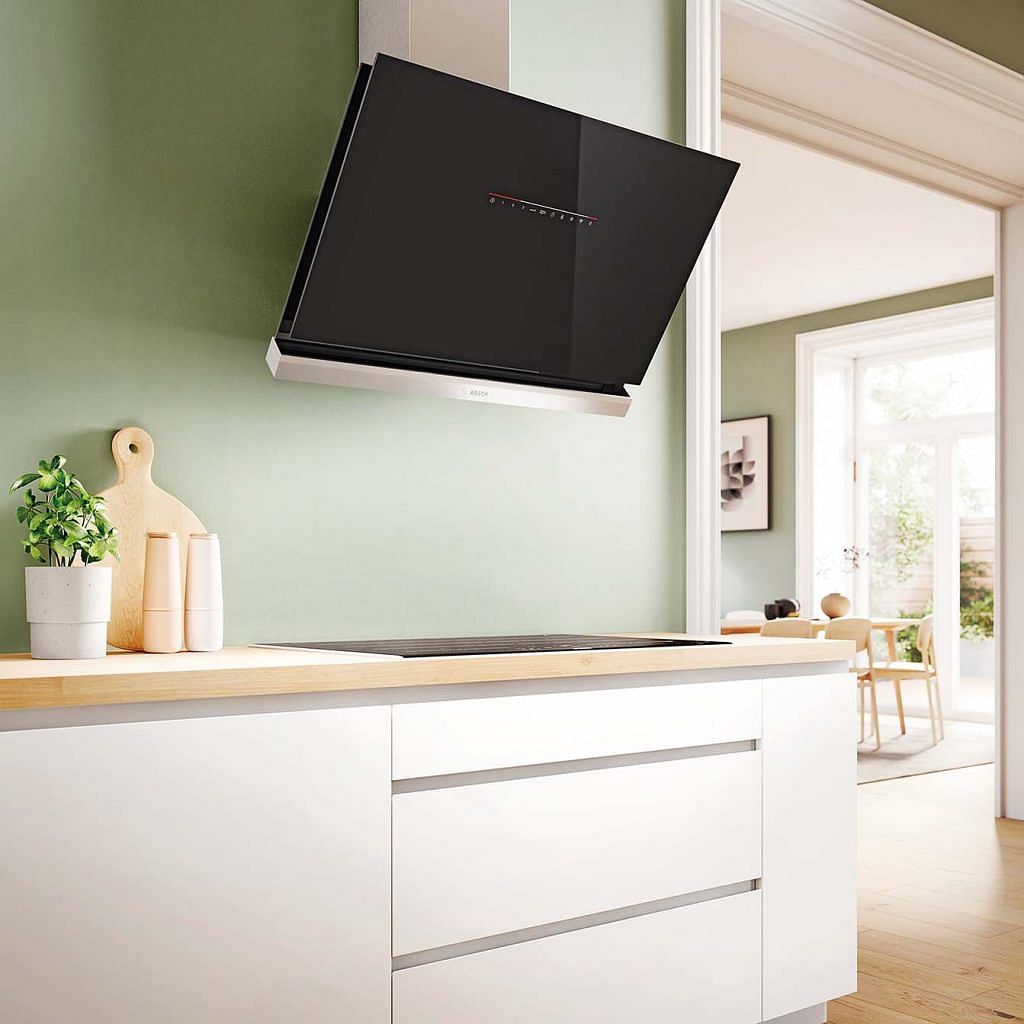 BOSCH’s Series 8 wall-mounted cooker hood