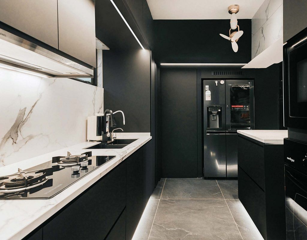 A black and white luxurious kitchen