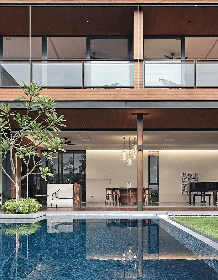 While privacy is important, the owners also wanted a house that is very tropical. (Photo: Fabian Ong)