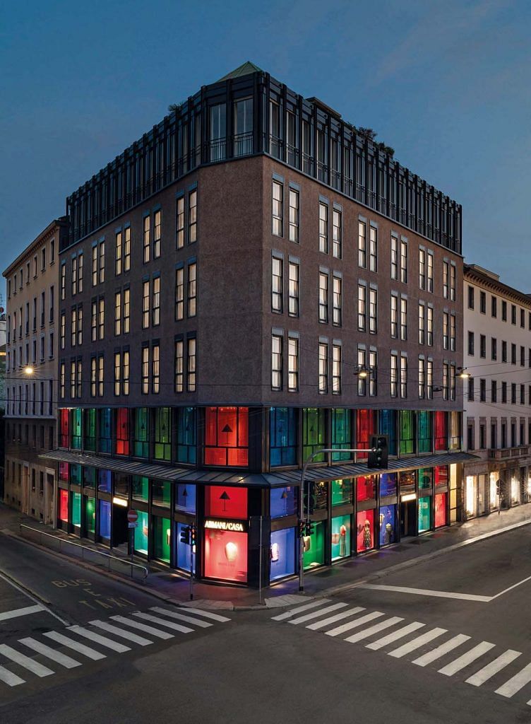 Armani/Casa Corso Venezia was recently outfitted for Salone del Mobile 2023 in never before seen striking red, indigo, green, and petrol green, sighted through the brand’s signature glass windows.