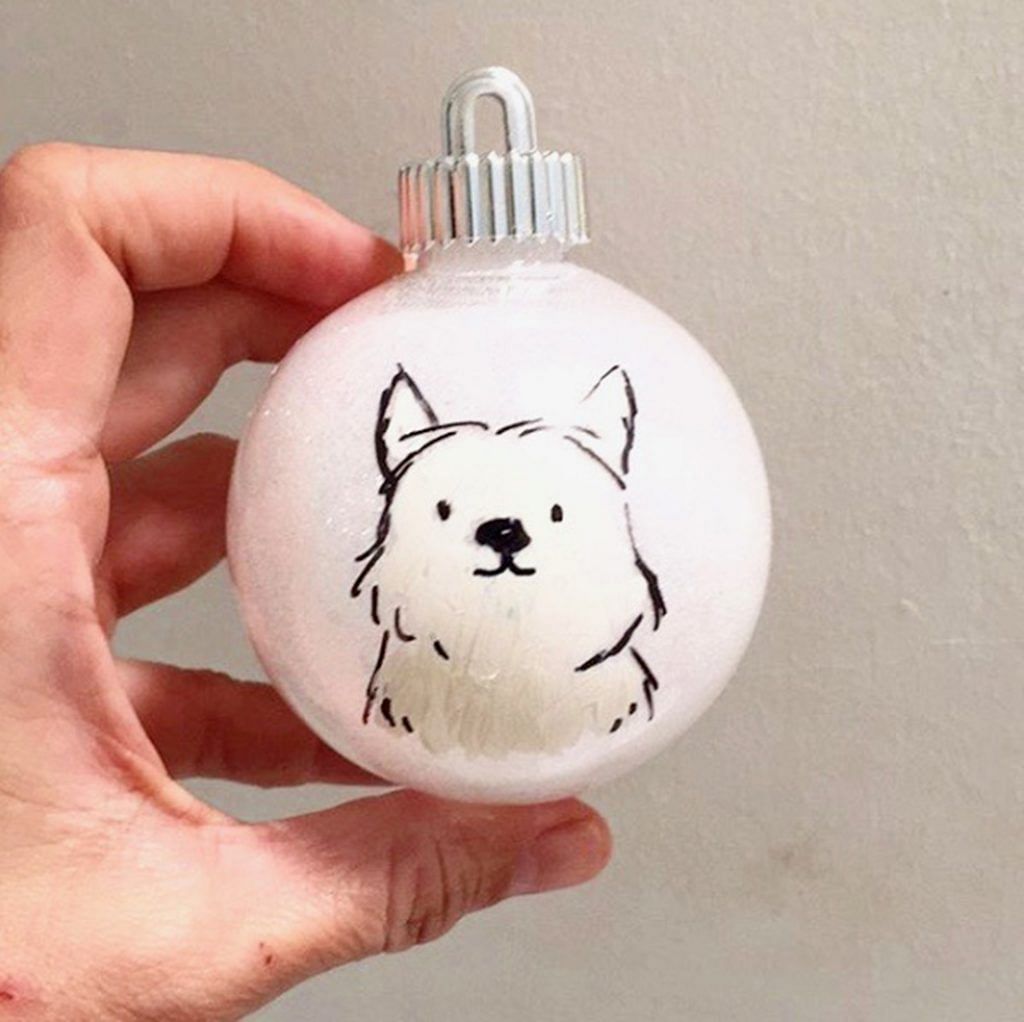 Custom hand painted Christmas baubles by Paintinks by melt