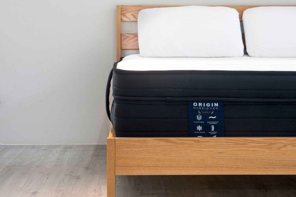 Origin Hybrid Pro Mattress is the brand’s flagship mattress equipped with pressure relief, suitable for pain and back aches.